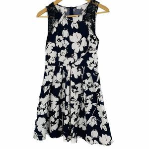 Lush small dress skater 9282  fit and flare sleeve